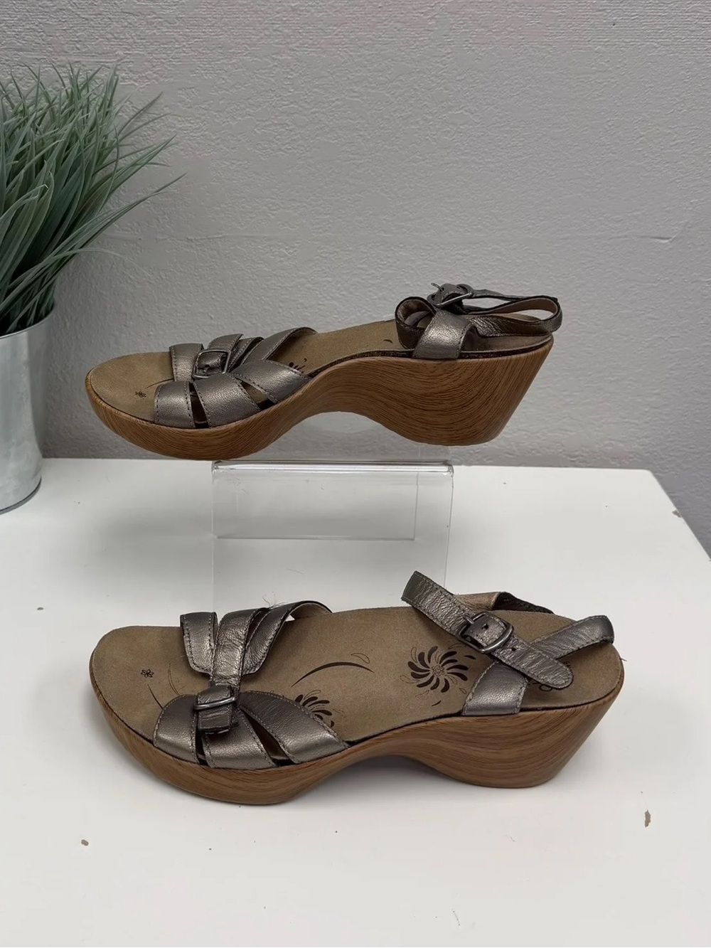 ABEO Metallic Gold Daelle Comfort Sandals - Size 8